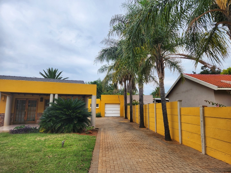 3 Bedroom Property for Sale in Stilfontein Ext 4 North West